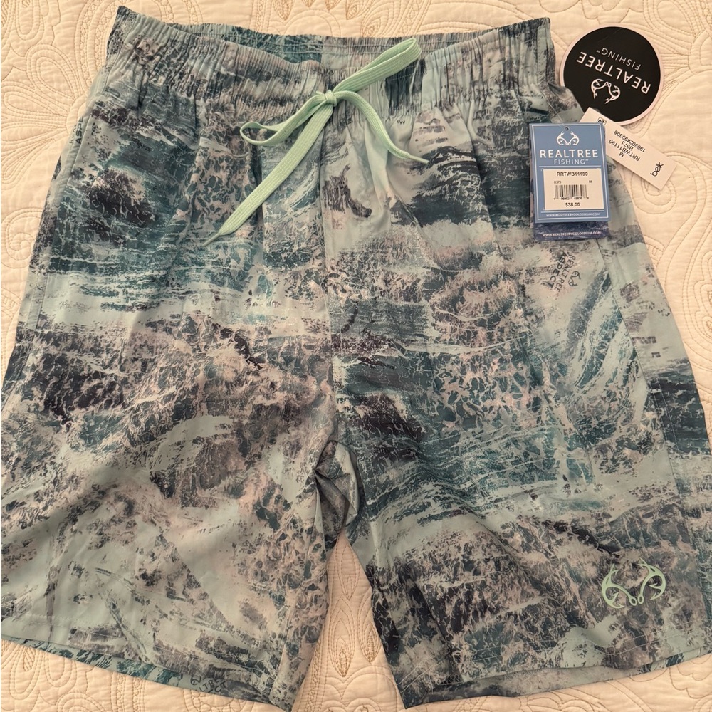 NWT Men’s Swim Trunks Medium